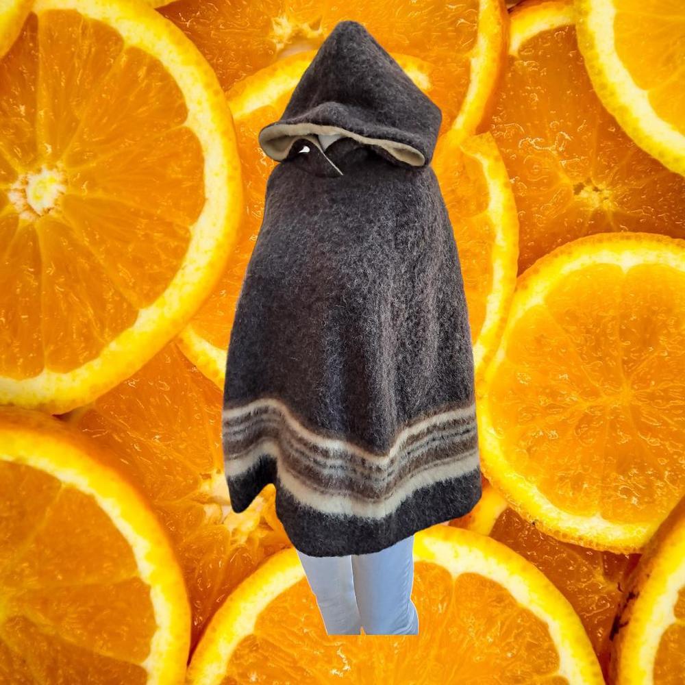 Vintage Alis Hooded Icelandic Wool Cape Size Medium - Picture 1 of 6
